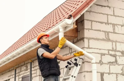 Pose et remplacement de gouttières à Cohons